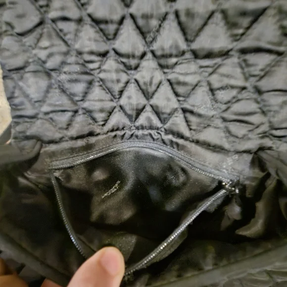 Vera Bradley NWOT Black Quilted 9.5"x 6"x 3" Shoulder Crossbody Purse - Picture 14 of 14